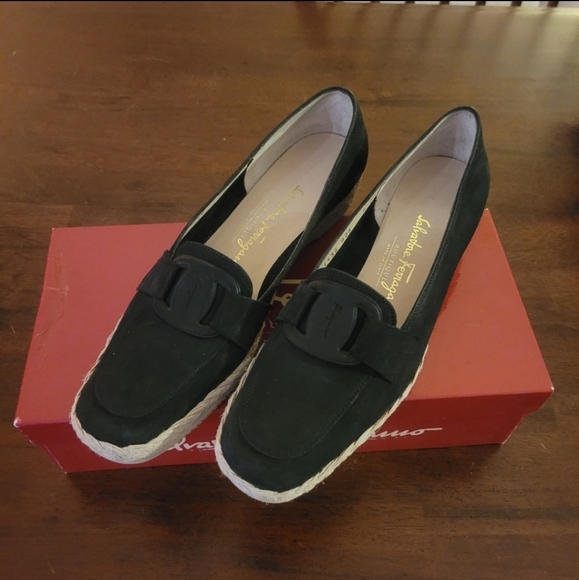 Ferragamo Loafers - Picture 6 of 7